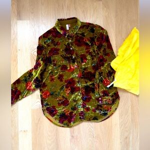Anthropologie pilcro velvet shirt